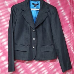 Pantaloons women's short blazer